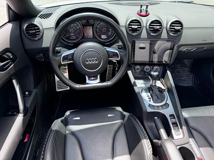 Audi TT 2013 TT Roadster 45 TFSI — фото 16
