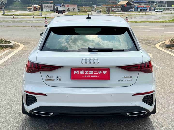 Audi A3 2023 Sportback 35 TFSI Sport — фото 5