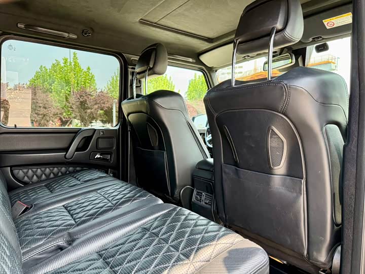 Mercedes-Benz G-Class 2018 AMG G 63 — фото 13