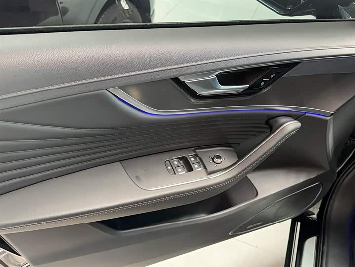 Hongqi HS5 2023 2.0 T Pro — фото 17