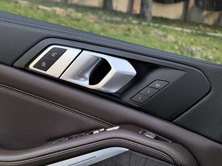 BMW X5 2022 x Drive 30 Li M — фото 23