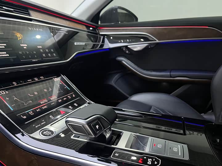Audi A8 2023 A 8 L 50 TFSI quattro — фото 10