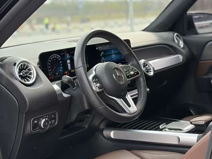 Mercedes-Benz GLB 2022 GLB 200 — фото 7
