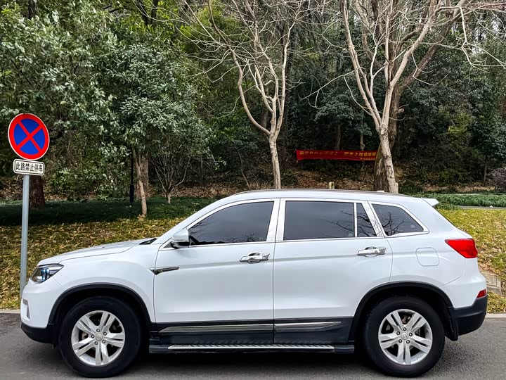 Changan CS75 2014 2.0 L MTLuxury V — фото 4