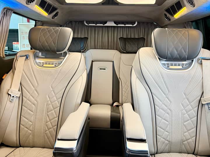 Ford Tourneo — фото 8