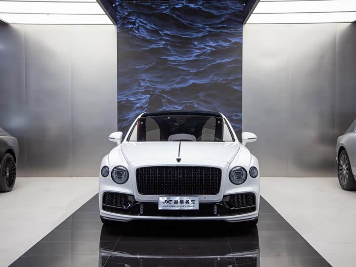 Bentley Flying Spur — фото 2