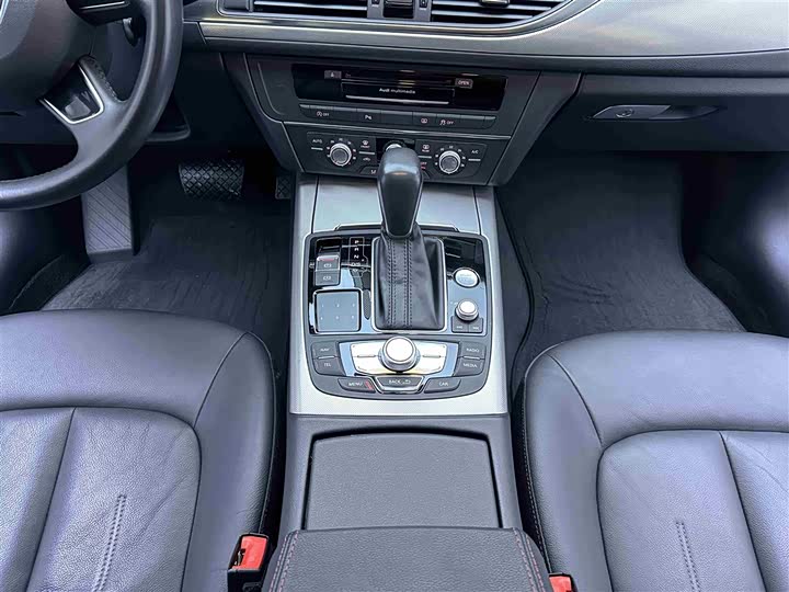 Audi A6L 2018 30 TFSI — фото 14