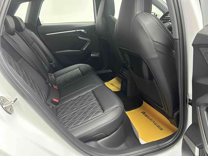 Audi A3 2025 Sportback 35 TFSI — фото 23