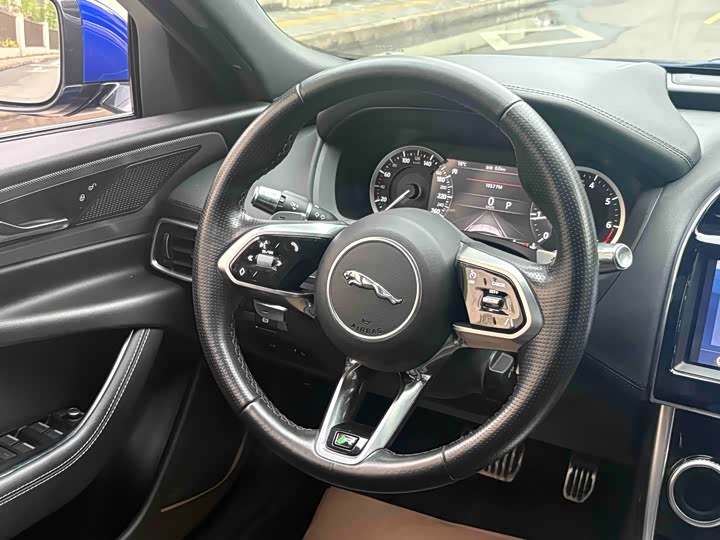Jaguar XEL 2020 2.0 T 200 PS R-DYNAMIC S — фото 16