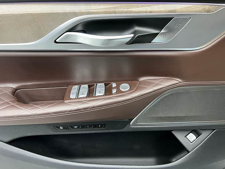 BMW 7-Series 2019 740 Li Leading — фото 3