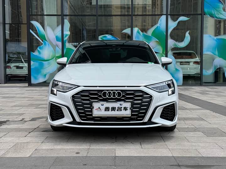 Audi A3 2024 A 3 L Limousine 35 TFSI Sport — фото 2