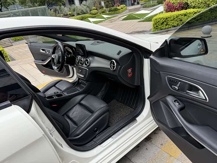 Mercedes-Benz CLA 2017 CLA 260 4 MATIC — фото 7