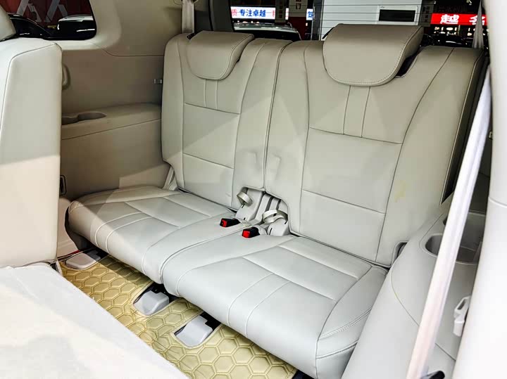 Trumpchi GS8 2017 320 T 2 WD ( ) — фото 11