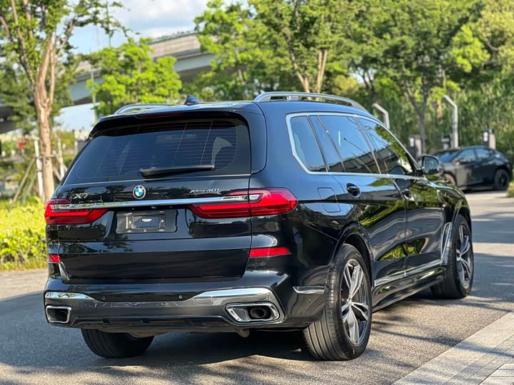 BMW X7 2021 x Drive 40i M — фото 6