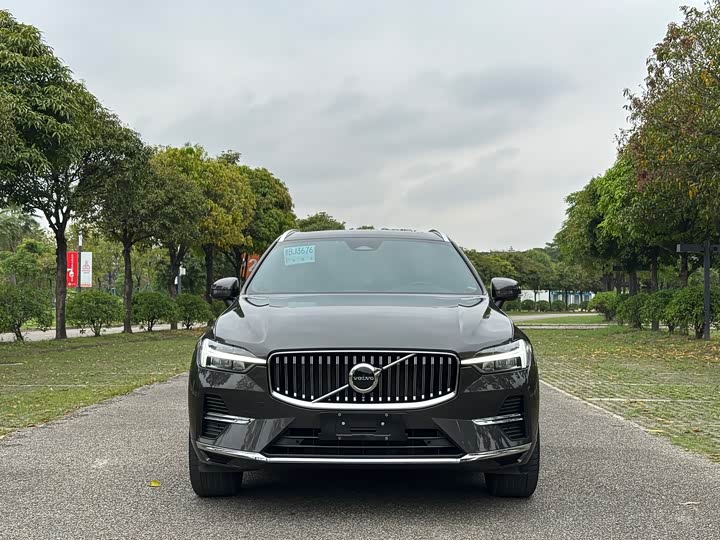 Volvo XC60 2024 B 5 4 WD — фото 2