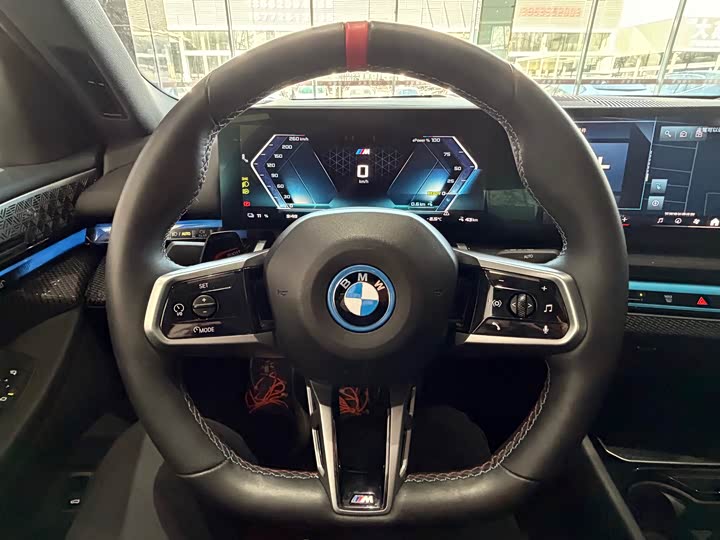 BMW i5 M60 2024 x Drive M 60 — фото 4