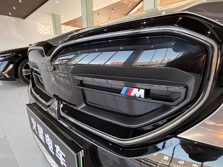 BMW i5 M60 2024 x Drive M 60 — фото 18