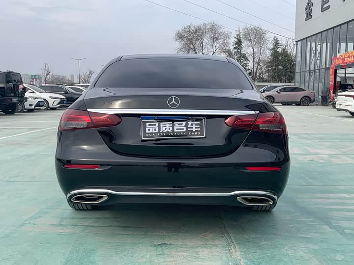 Mercedes-Benz E-Class 2017 E 300 L Luxury — фото 15