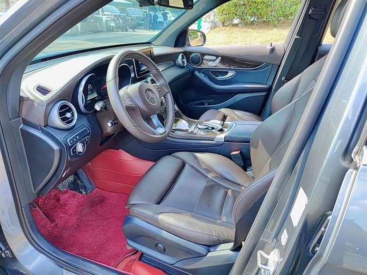 Mercedes-Benz GLC 2017 GLC 260 4 MATIC Luxury — фото 7