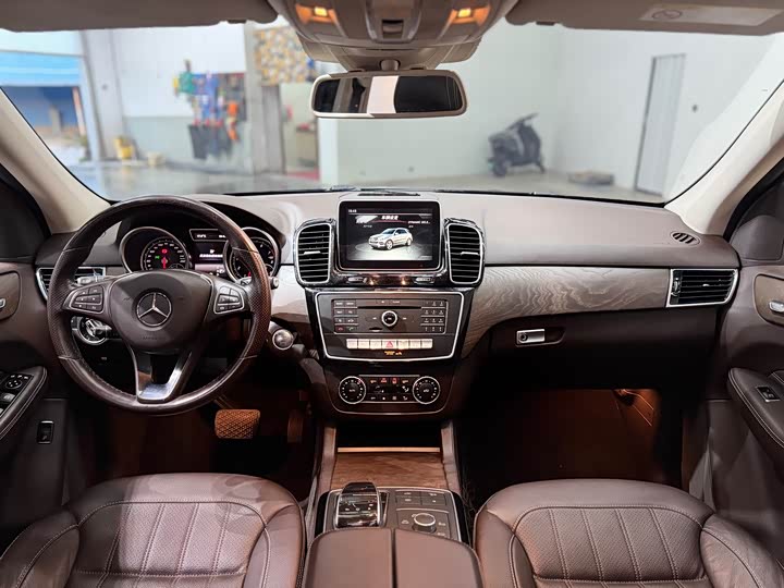 Mercedes-Benz GLE 2015 GLE 400 4 MATIC — фото 9