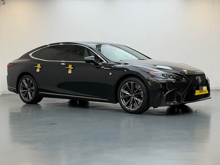 Lexus LS 2018 500h F SPORT V — фото 3