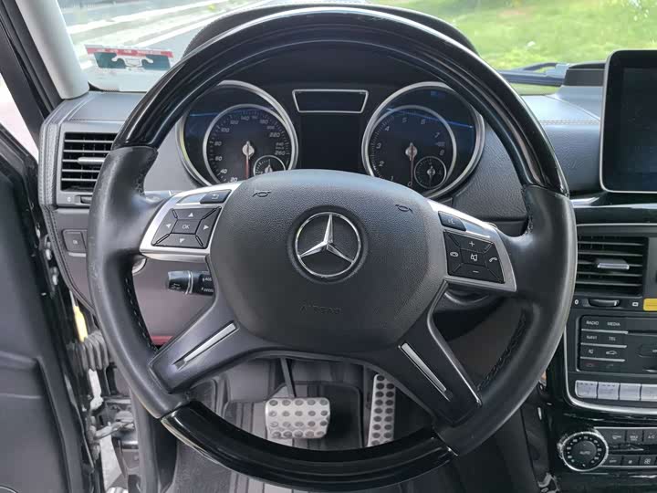 Mercedes-Benz G-Class 2018 G 550 — фото 14