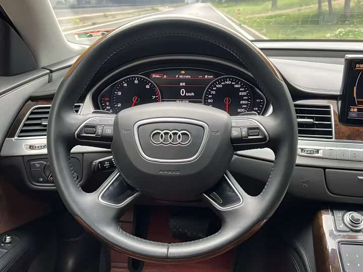 Audi A8 2017 A 8 L 45 TFSI quattro Luxury — фото 18