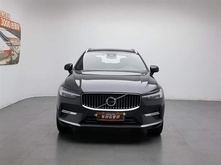 Volvo XC60 2022 B 5 4 WD — фото 3