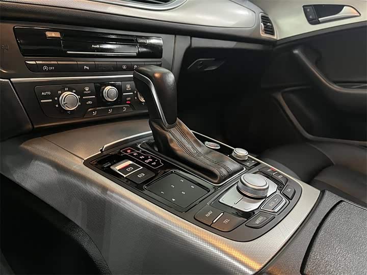 Audi A6L 2016 TFSI — фото 11