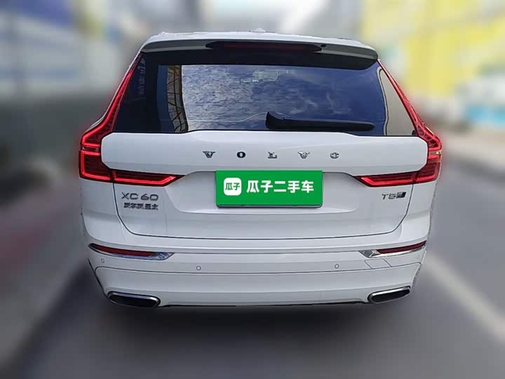 Volvo XC60 2021 T 5 4 WD — фото 10