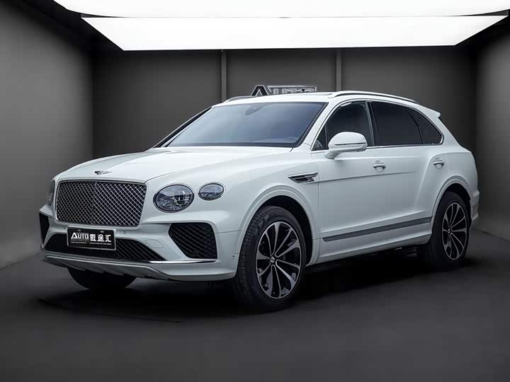 Bentley Bentayga — фото 1