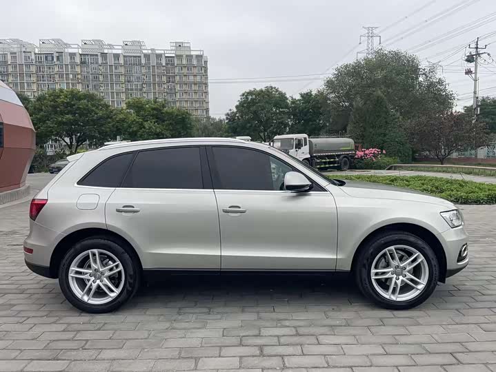 Audi Q5 2016 40 TFSI Comfort — фото 4