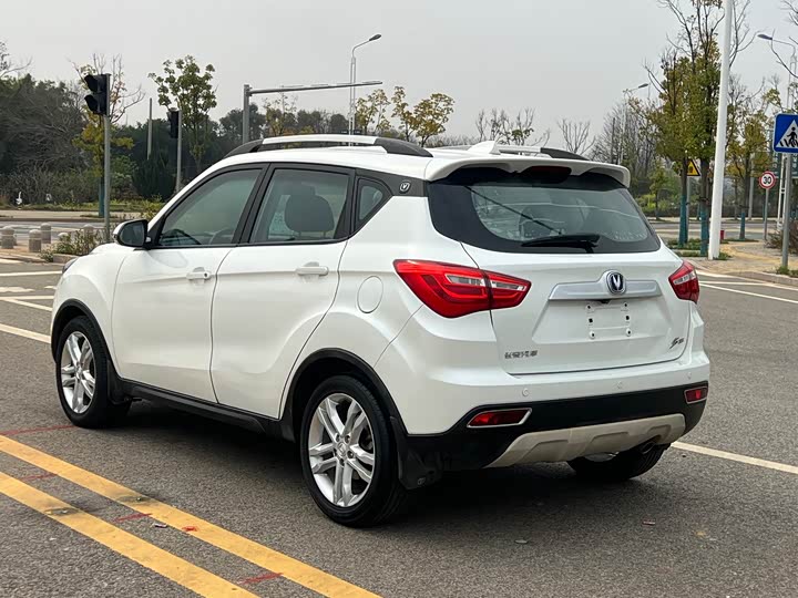 Changan CS35 2017 1.6 L MTLuxury — фото 9