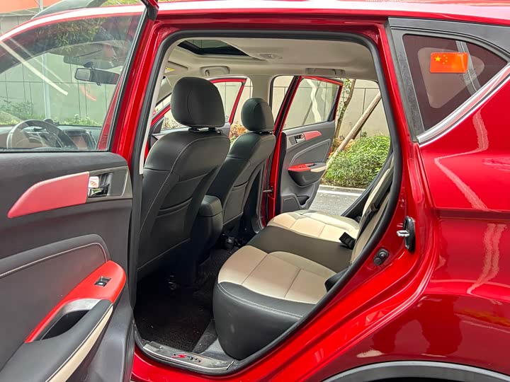 Changan CS35 2017 1.6 L ATLuxury — фото 6