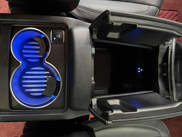 Mercedes-Benz V-Class 2017 V 260 L — фото 17