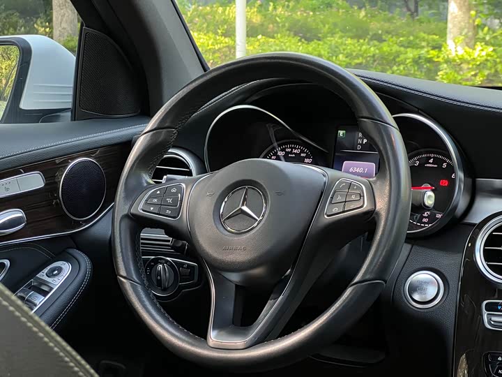 Mercedes-Benz GLC 2017 GLC 260 4 MATIC — фото 33
