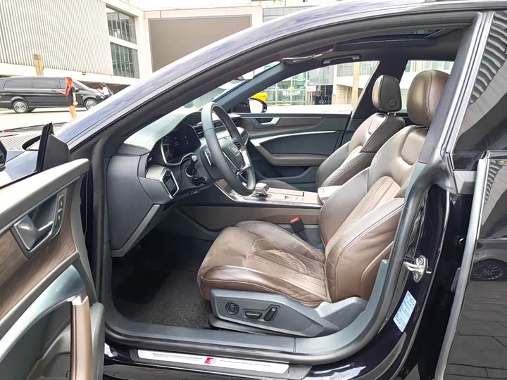 Audi A7L 2022 45 TFSI S-line — фото 4