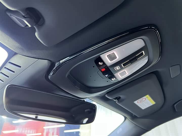 Volvo XC60 2022 B 5 4 WD — фото 19