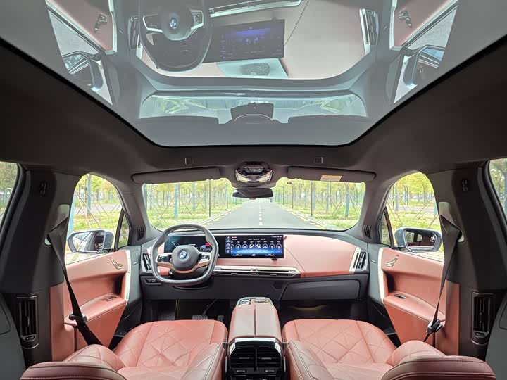 BMW i 2022 x Drive 50 — фото 20