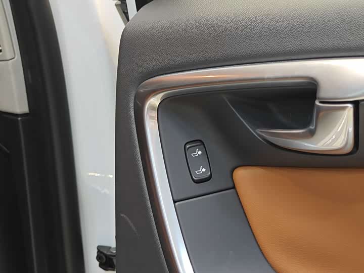 Volvo S60 2018 S 60 L T 3 — фото 30