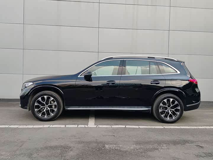 Mercedes-Benz GLC 2025 350 e L 4 MATIC — фото 3