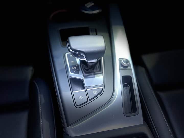 Audi A4L 2023 40 TFSI quattro — фото 10