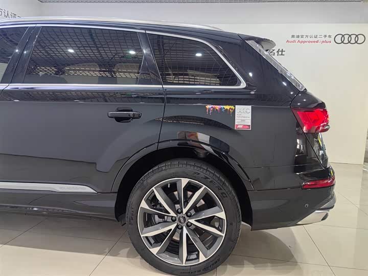 Audi Q7 2022 55 TFSI quattro S line Sport — фото 7