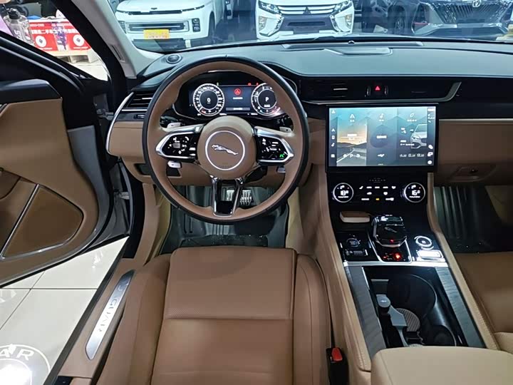 Jaguar XFL 2024 2.0 T P 250 2 WD — фото 13