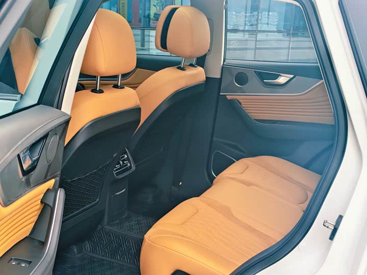 Hongqi HS5 2023 2.0 T Pro — фото 16