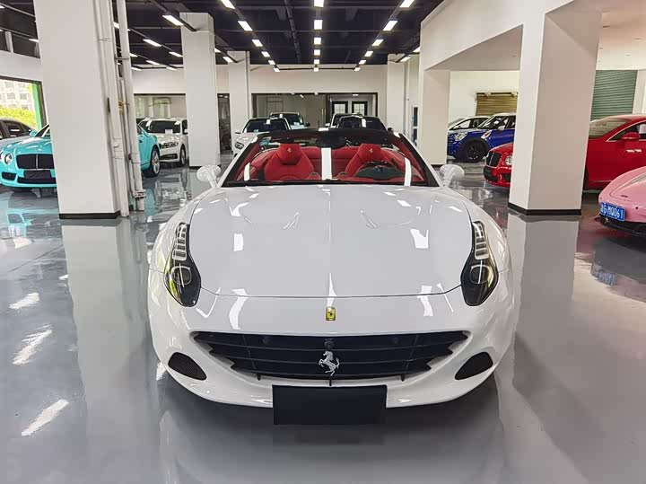 Ferrari California 2015 3.9 T Standard — фото 2