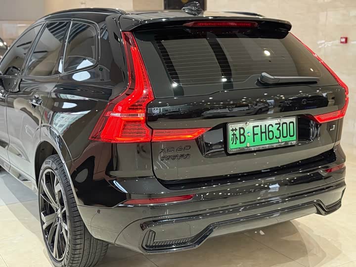 Volvo XC60 Hybrid 2025 Hybrid 4 WD — фото 19