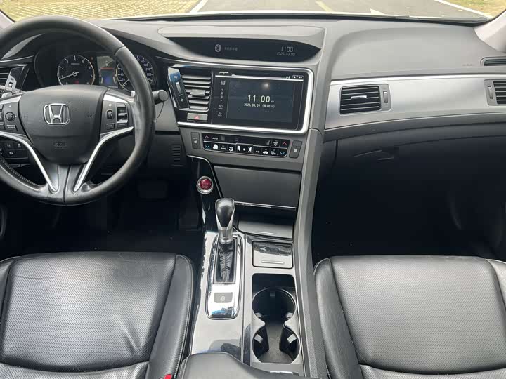 Honda Spirior — фото 8