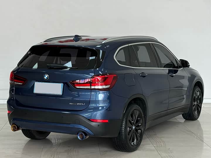 BMW X1 2021 s Drive 20 Li — фото 6