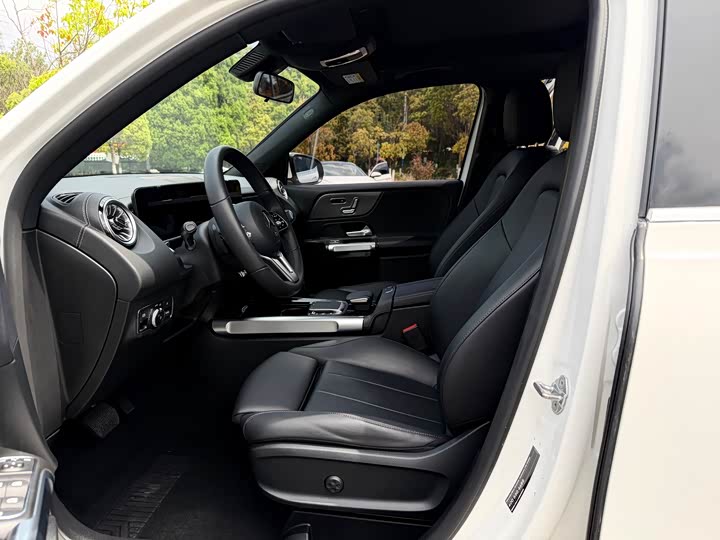 Mercedes-Benz GLB 2021 GLB 200 — фото 49